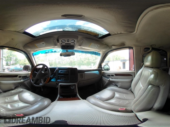 2003 Cadillac Escalade z VIN 1GYEK63NX3R241388, wystawiony jako IAAI lot #42227896 z przebiegiem 154 415 mil mil oraz . Historia ofert i sprzedaży dostępna na DreamBid. Obrazek 18.