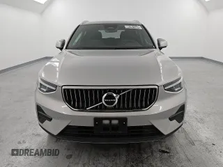 2024 Volvo XC40 Core Bright Theme with VIN YV4L12UK0R2343309, listed as a Copart auction lot 80391504 with 11,603 mi miles and Clean title. Bid and sale history available at DreamBid. Image 5.