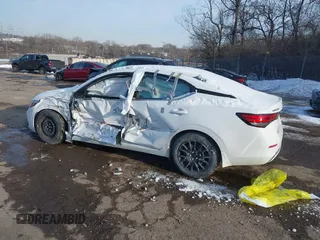 2020 Nissan Sentra S z VIN 3N1AB8BV2LY223112, wystawiony jako IAAI lot #41315610 z przebiegiem 50 660 mil mil oraz . Historia ofert i sprzedaży dostępna na DreamBid. Obrazek 3.