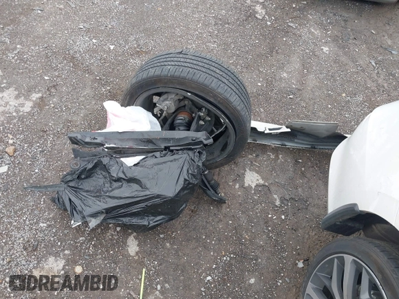 2024 Honda Civic Touring z VIN 2HGFE1F93RH341247, wystawiony jako IAAI lot #42102894 z przebiegiem Nie podano mil oraz . Historia ofert i sprzedaży dostępna na DreamBid. Obrazek 11.