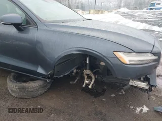 2019 Volvo S60 Momentum with VIN 7JRA22TK1KG014749, listed as a IAAI auction lot 41538244 with 68,224 mi miles. Bid and sale history available at carsss.com. Image 6.