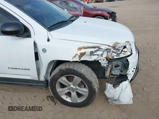 2012 Jeep Compass Latitude with VIN 1C4NJDEB9CD612599, listed as a IAAI auction lot 41582214 with 138,312 mi miles. Bid and sale history available at carsss.com. Image 12.