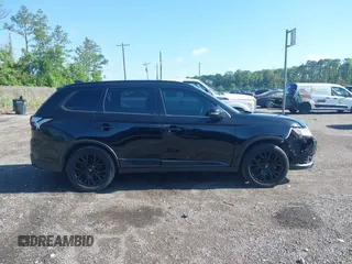 2018 Mitsubishi Outlander SE with VIN JA4AD3A34JZ055450, listed as a IAAI auction lot 42269912 with 85,013 mi miles and . Bid and sale history available at DreamBid. Image 13.