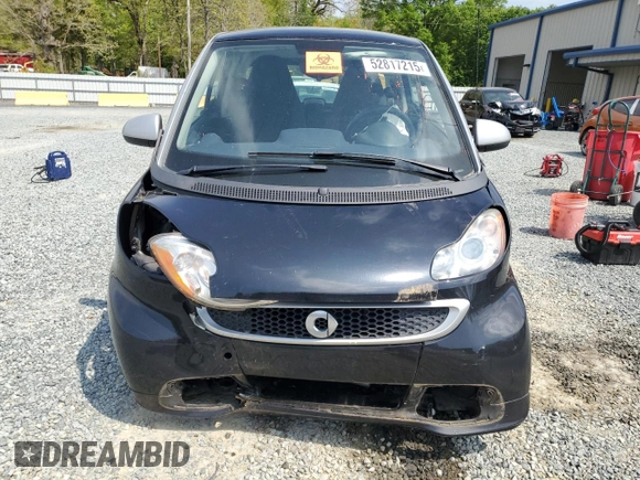 2013 Smart fortwo Pure with VIN WMEEJ3BA9DK670264, listed as a Copart auction lot 52817215 with 51,434 mi miles and Salvage Title. Bid and sale history available at DreamBid. Image 5.