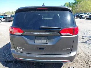2017 Chrysler Pacifica Limited with VIN 2C4RC1GG1HR512911, listed as a IAAI auction lot 41850887 with 147,403 mi miles and . Bid and sale history available at DreamBid. Image 16.