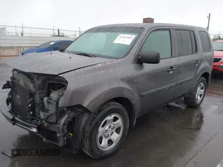 2015 Honda Pilot LX with VIN 5FNYF3H28FB029622, listed as a IAAI auction lot 41562469 with 145,075 mi miles and . Bid and sale history available at carsss.com. Image 19.
