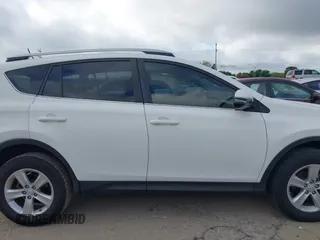 2013 Toyota RAV4 XLE z VIN JTMWFREVXDD011619, wystawiony jako IAAI lot #42602387 z przebiegiem 97 348 mil mil oraz . Historia ofert i sprzedaży dostępna na DreamBid. Obrazek 13.