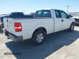 2006 Ford F-150 XLT with VIN 1FTPX12546KB82050, listed as a IAAI auction lot 41840625 with 192,997 mi miles. Bid and sale history available at carsss.com. Image 4.