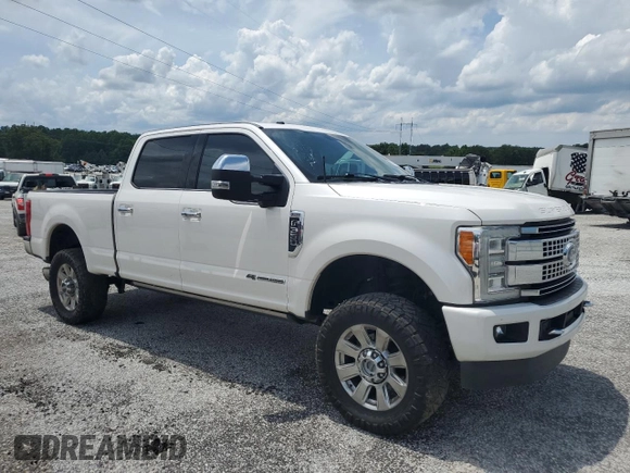 2018 Ford F-350 XL with VIN 1FT8W3BT4JEB87385, listed as a Copart auction lot 60411795 with 116,559 mi miles and Clean title. Bid and sale history available at DreamBid. Image 4.