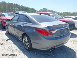 2011 Hyundai Sonata SE with VIN 5NPEC4AC3BH039796, listed as a IAAI auction lot 42027823 with 218,060 mi miles. Bid and sale history available at carsss.com. Image 3.