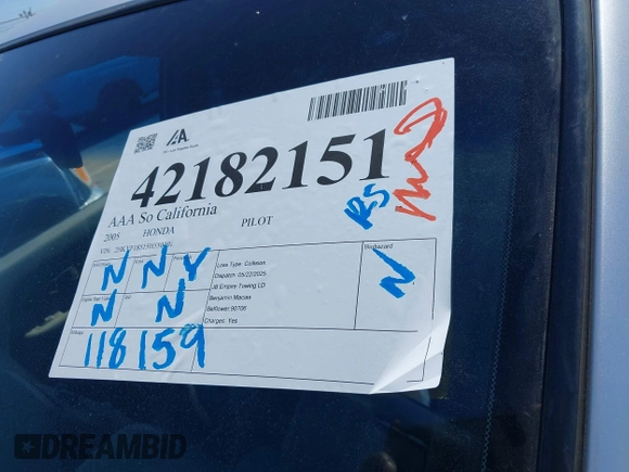 2005 Honda Pilot EX-L z VIN 2HKYF18515H550101, wystawiony jako IAAI lot #42182151 z przebiegiem 118 159 mil mil oraz . Historia ofert i sprzedaży dostępna na DreamBid. Obrazek 11.