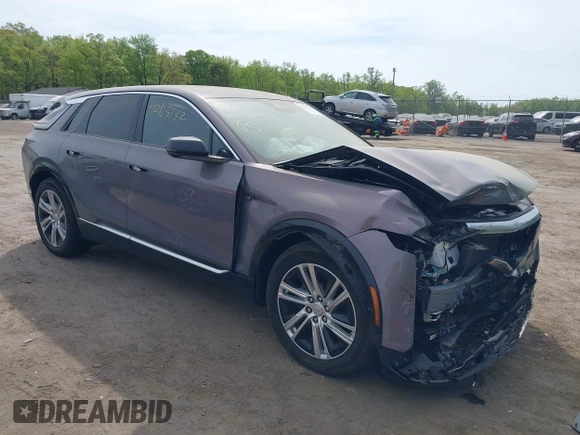 2024 Cadillac LYRIQ z VIN 1GYKPMRLXRZ141816, wystawiony jako IAAI lot #42113732 z przebiegiem 7 704 mil mil oraz . Historia ofert i sprzedaży dostępna na DreamBid. Obrazek 1.