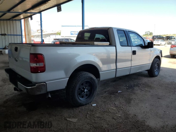 2004 Ford F-150 STX z VIN 1FTRX12WX4FA01069, wystawiony jako Copart lot #71503874 z przebiegiem 241 284 mil mil oraz Czysty tytuł • Clean title. Historia ofert i sprzedaży dostępna na DreamBid. Obrazek 3.