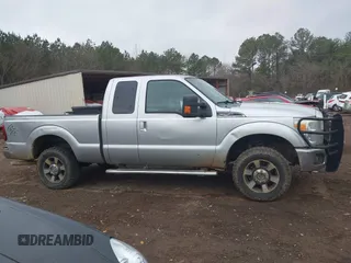 2011 Ford F-250 XL with VIN 1FT7X2B63BEB03510, listed as a IAAI auction lot 41526873 with 323,936 mi miles and . Bid and sale history available at DreamBid. Image 13.