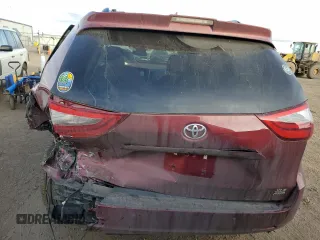 2020 Toyota Sienna XLE with VIN 5TDDZ3DC2LS243324, listed as a Copart auction lot 46673525 with 88,551 mi miles and Salvage Title. Bid and sale history available at carsss.com. Image 6.