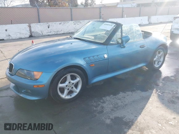 1997 BMW 3 Series 2.8L with VIN 4USCJ3329VLC00922, listed as a IAAI auction lot 41605131 with 97,570 mi miles. Bid and sale history available at carsss.com. Image 2.