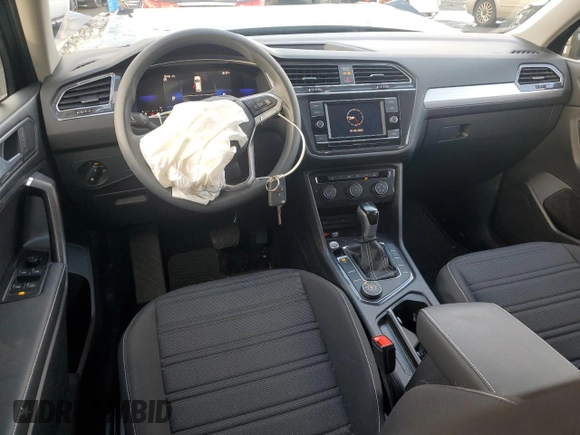 2023 Volkswagen Tiguan S with VIN 3VVFB7AX6PM104235, listed as a Copart auction lot 86537514 with 16,106 mi miles and Salvage title. Bid and sale history available at DreamBid. Image 8.