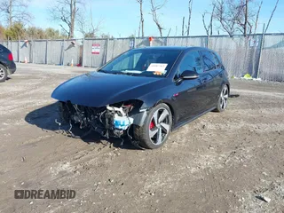 2019 Volkswagen GTI S z VIN 3VW6T7AU9KM004055, wystawiony jako IAAI lot #40987363 z przebiegiem 98 736 mil mil oraz . Historia ofert i sprzedaży dostępna na DreamBid. Obrazek 2.