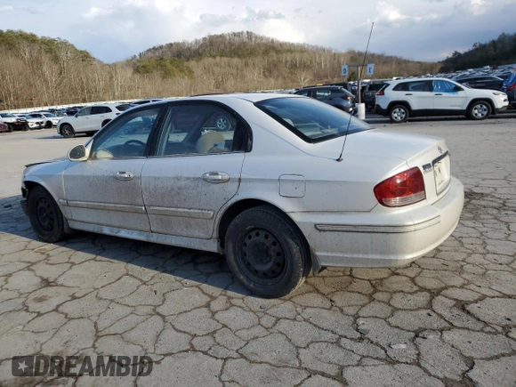 2002 Hyundai Sonata with VIN KMHWF25S32A581260, listed as a Copart auction lot 47229145 with 121,552 mi miles and Salvage Title. Bid and sale history available at carsss.com. Image 2.