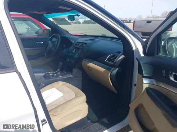 2016 Ford Explorer with VIN 1FM5K7BH4GGB60469, listed as a IAAI auction lot 42064652 with 152,664 mi miles. Bid and sale history available at carsss.com. Image 5.