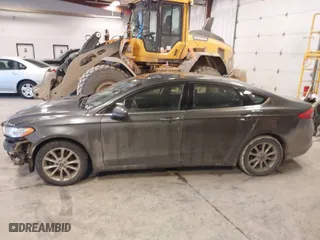 2017 Ford Fusion SE with VIN 3FA6P0HD5HR306044, listed as a IAAI auction lot 41519910 with 163,333 mi miles. Bid and sale history available at carsss.com. Image 14.
