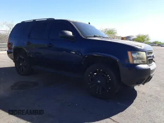 2008 Chevrolet Tahoe LS z VIN 1GNFC13C08R165865, wystawiony jako Copart lot #58601235 z przebiegiem 173 735 mil mil oraz Czysty tytuł • Clean title. Historia ofert i sprzedaży dostępna na DreamBid. Obrazek 4.