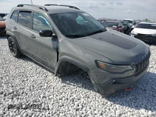 2022 Jeep Cherokee Trailhawk with VIN 1C4PJMBX7ND532150, listed as a Copart auction lot 47579155 with 42,662 mi miles and Salvage Title. Bid and sale history available at DreamBid. Image 4.