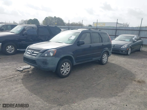 2006 Honda CR-V EX with VIN JHLRD78886C013944, listed as a IAAI auction lot 41814174 with 295,689 mi miles. Bid and sale history available at carsss.com. Image 2.
