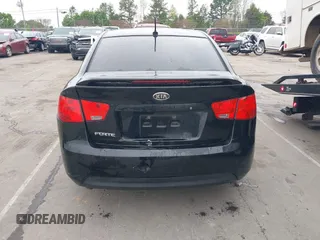 2012 Kia Forte LX with VIN KNAFT4A22C5589131, listed as a IAAI auction lot 41942152 with 257,548 mi miles. Bid and sale history available at carsss.com. Image 6.