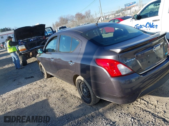 2015 Nissan Versa SV with VIN 3N1CN7APXFL907646, listed as a IAAI auction lot 41744751 with 82,843 mi miles. Bid and sale history available at carsss.com. Image 3.