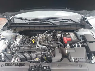 2025 Nissan Altima SV z VIN 1N4BL4DV0SN366601, wystawiony jako IAAI lot #42405749 z przebiegiem 4 790 mil mil oraz . Historia ofert i sprzedaży dostępna na DreamBid. Obrazek 10.