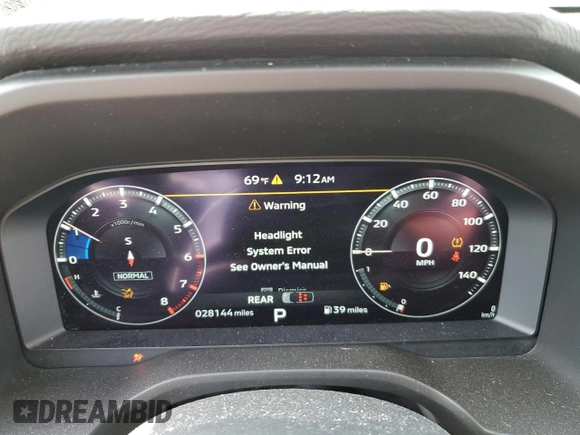 2023 Mitsubishi Outlander SE z VIN JA4J4UA87PZ011064, wystawiony jako Copart lot #56148365 z przebiegiem 28 144 mil mil oraz Szkoda całkowita • Salvage title. Historia ofert i sprzedaży dostępna na DreamBid. Obrazek 9.