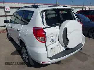 2008 Toyota RAV4 with VIN JTMZD33V185091511, listed as a IAAI auction lot 41879664 with 151,204 mi miles. Bid and sale history available at carsss.com. Image 3.