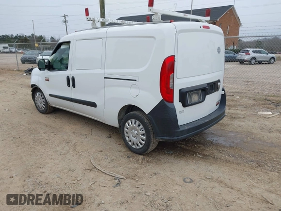 2020 Ram ProMaster City Cargo Tradesman z VIN ZFBHRFABXL6P28781, wystawiony jako IAAI lot #41298768 z przebiegiem 63 085 mil mil oraz . Historia ofert i sprzedaży dostępna na DreamBid. Obrazek 3.
