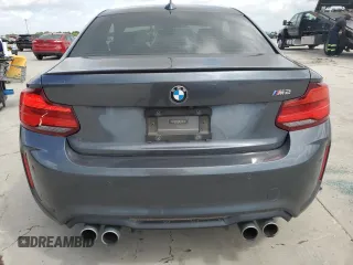 2018 BMW M2 z VIN WBS1J5C50JVD37726, wystawiony jako Copart lot #59069224 z przebiegiem 76 260 mil mil oraz Czysty tytuł • Clean title. Historia ofert i sprzedaży dostępna na DreamBid. Obrazek 6.