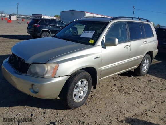 2002 Toyota Highlander with VIN JTEGF21A420061415, listed as a IAAI auction lot 41788302 with 135,412 mi miles. Bid and sale history available at carsss.com. Image 2.