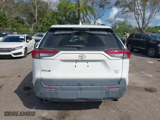 2022 Toyota RAV4 XLE with VIN 2T3P1RFV9NW266137, listed as a IAAI auction lot 41500892 with 15,454 mi miles. Bid and sale history available at carsss.com. Image 16.