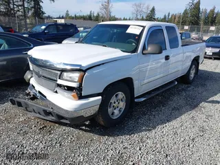 2007 Chevrolet Silverado 1500 Classic LT1 with VIN 1GCEC19V57Z170099, listed as a IAAI auction lot 41725714 with 131,734 mi miles. Bid and sale history available at carsss.com. Image 17.