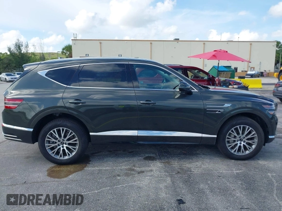 2025 Genesis GV80 Standard with VIN KMUHFESB8SU248051, listed as a IAAI auction lot 42652097 with 8,960 mi miles and . Bid and sale history available at DreamBid. Image 13.