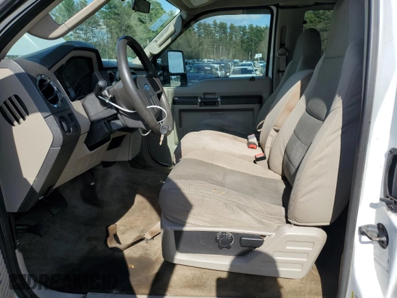 2008 Ford F-350 XL with VIN 1FTWX31598EB71846, listed as a Copart auction lot 54018915 with 196,802 mi miles and Clean Title. Bid and sale history available at DreamBid. Image 7.