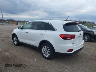 2019 Kia Sorento LX with VIN 5XYPG4A52KG489140, listed as a IAAI auction lot 41899973 with 131,257 mi miles and . Bid and sale history available at DreamBid. Image 3.