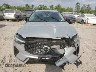 2023 Volvo XC60 Plus Dark Theme with VIN YV4L12RW8P1392949, listed as a Copart auction lot 49341695 with 12,675 mi miles and Salvage Title. Bid and sale history available at carsss.com. Image 5.