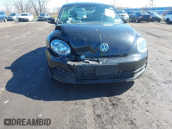 2013 Volkswagen Beetle Fender Edition with VIN 3VWJP7AT8DM685155, listed as a IAAI auction lot 41815170 with 49,901 mi miles and . Bid and sale history available at DreamBid. Image 6.