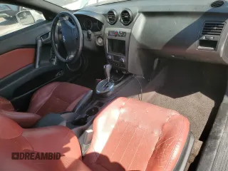 2008 Hyundai Tiburon GT z VIN KMHHN66F88U284030, wystawiony jako Copart lot #53251315 z przebiegiem Nie podano mil oraz Szkody całkowita. Historia ofert i sprzedaży dostępna na DreamBid. Obrazek 8.