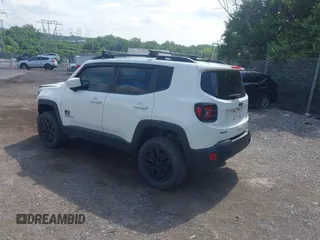 2018 Jeep Renegade Latitude with VIN ZACCJBBB8JPH36572, listed as a IAAI auction lot 42756896 with 50,347 mi miles and . Bid and sale history available at DreamBid. Image 3.