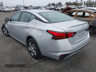 2021 Nissan Altima 2.5 S with VIN 1N4BL4BV5MN382492, listed as a IAAI auction lot 41743644 with 51,123 mi miles. Bid and sale history available at carsss.com. Image 3.