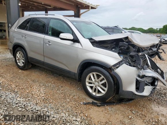 2015 Kia Sorento LX with VIN 5XYKT4A64FG658448, listed as a Copart auction lot 54198645 with 149,768 mi miles and Salvage Title. Bid and sale history available at DreamBid. Image 4.