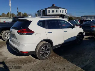 2020 Nissan Rogue SV with VIN JN8AT2MV4LW114831, listed as a Copart auction lot 47480375 with 67,594 mi miles and Salvage Title. Bid and sale history available at carsss.com. Image 3.