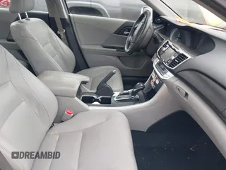 2013 Honda Accord Sdn EX-L with VIN 1HGCR2F8XDA031768, listed as a IAAI auction lot 41541297 with 134,332 mi miles. Bid and sale history available at carsss.com. Image 5.
