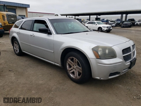 2006 Dodge Magnum z VIN 2D4FV47T96H122432, wystawiony jako Copart lot #73424564 z przebiegiem 188 568 mil mil oraz Szkoda całkowita • Salvage title. Historia ofert i sprzedaży dostępna na DreamBid. Obrazek 4.